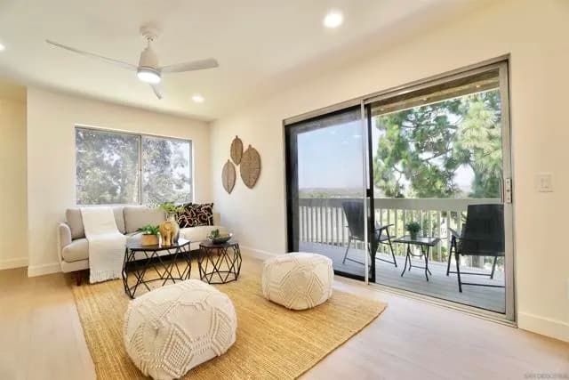 4228 Vista Del Rio Way, Oceanside, Active - Home for Sale
