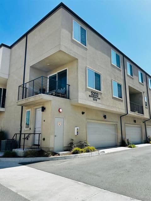 5203 Beachfront Cove, San Diego, Active - Home for Sale