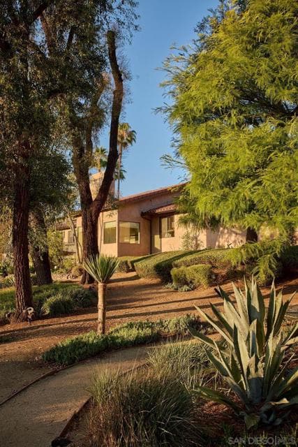 17335 Via Del Bravo, Rancho Santa Fe, Active - Home for Sale