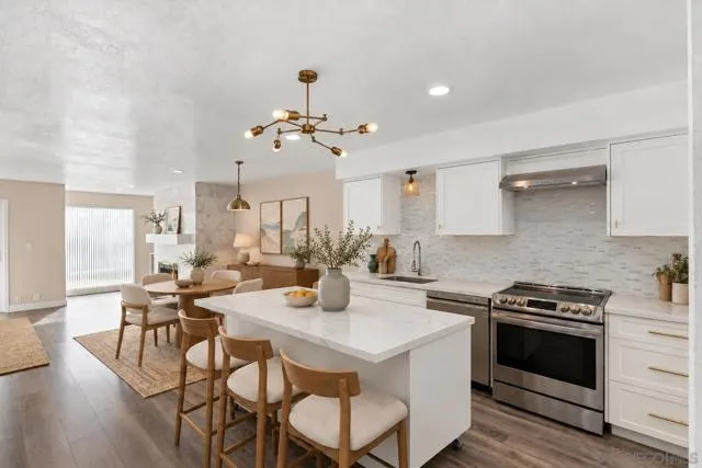 1913 Alga Rd, Carlsbad, Active - Home for Sale