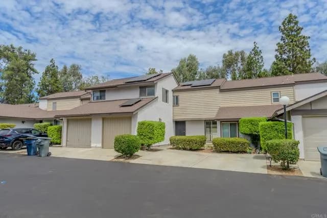239 Eveningside, Escondido, Active - Home for Sale