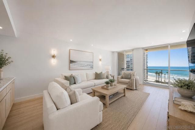 1750 Avenida Del Mundo, Coronado, Active - Home for Sale