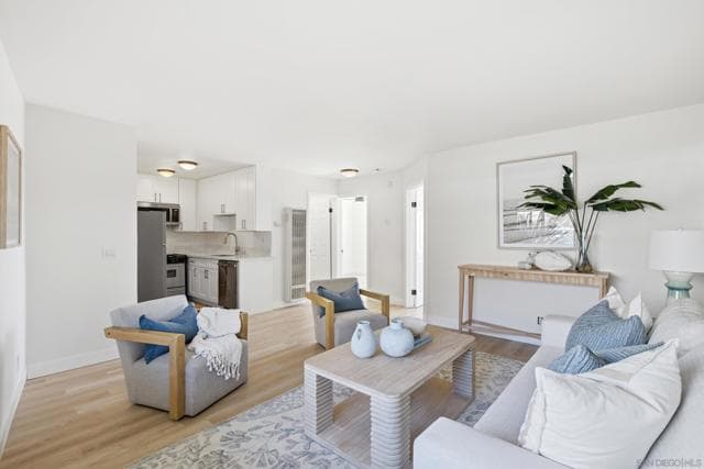 1365 Seacoast Dr, Imperial Beach, Active - Home for Sale