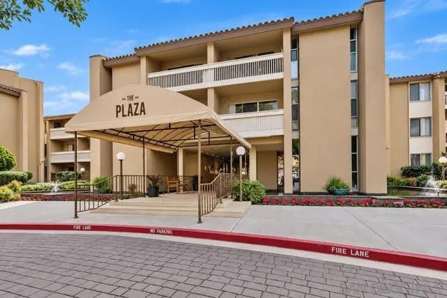 1855 Diamond St, San Diego, Active - Home for Sale