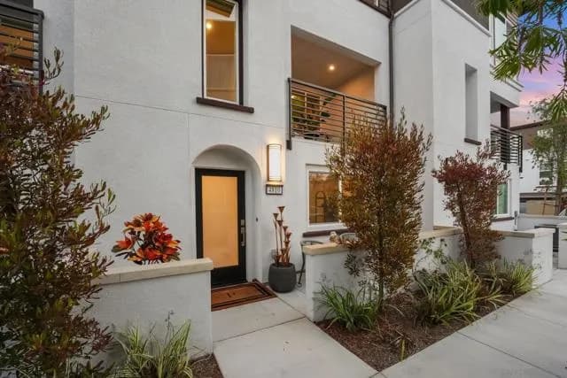 4810 Canyon View, San Diego, Active - Home for Sale