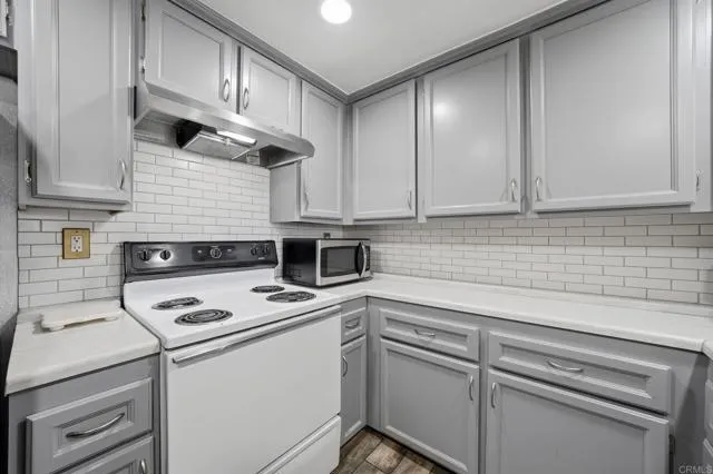 110 N 2nd Ave, Chula Vista, Active - Home for Sale