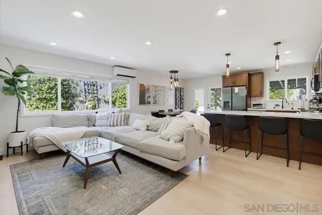 2135 Montclair St, San Diego, Active - Home for Sale