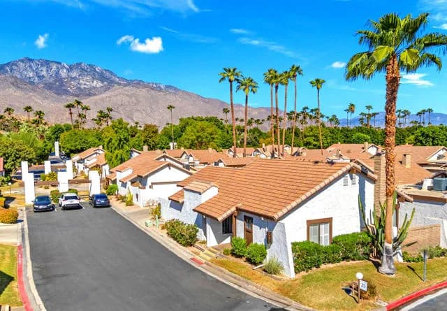 2467 Miramonte Circle, Palm Springs, Active - Home for Sale