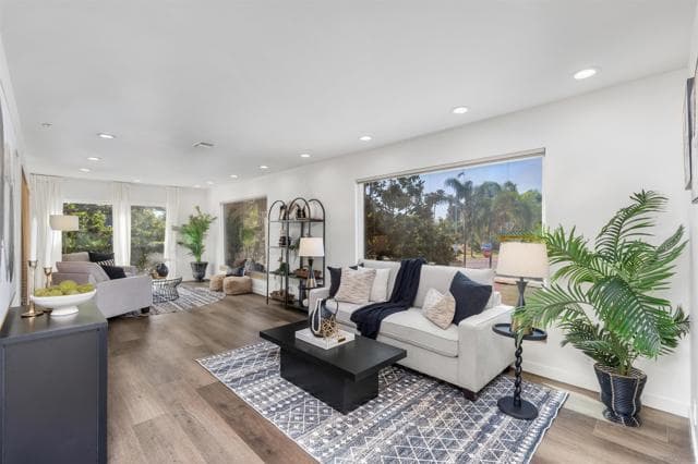 540 Hawthorn St, San Diego, Active - Home for Sale