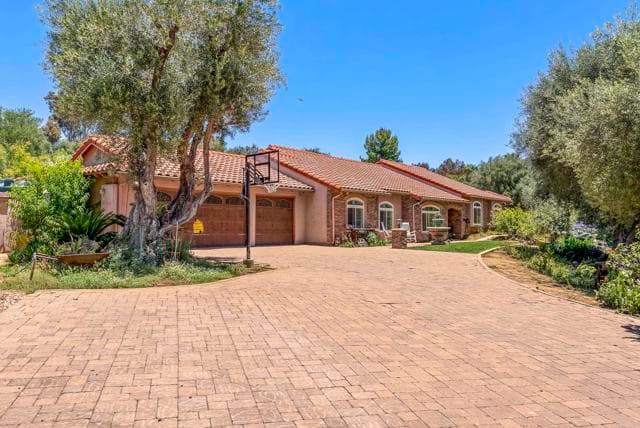 2365 Shaylene Way, Alpine, Active - Home for Sale