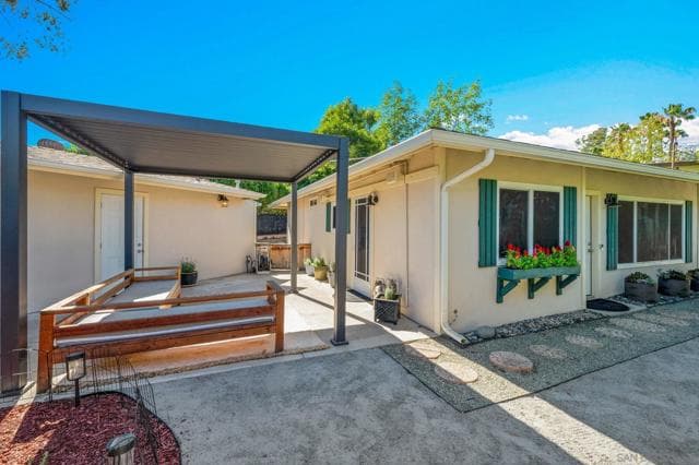 917 Chestnut St, Escondido, Active - Home for Sale