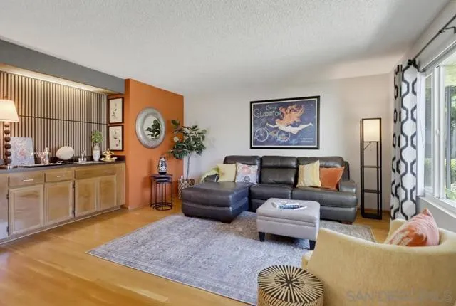 4075 Asher St, San Diego, Active - Home for Sale