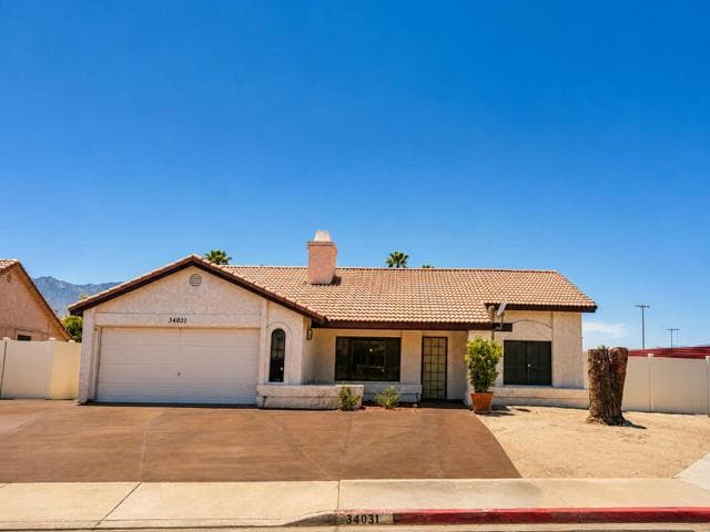 34031 Plumley Rd, Cathedral City, Active - Home for Sale