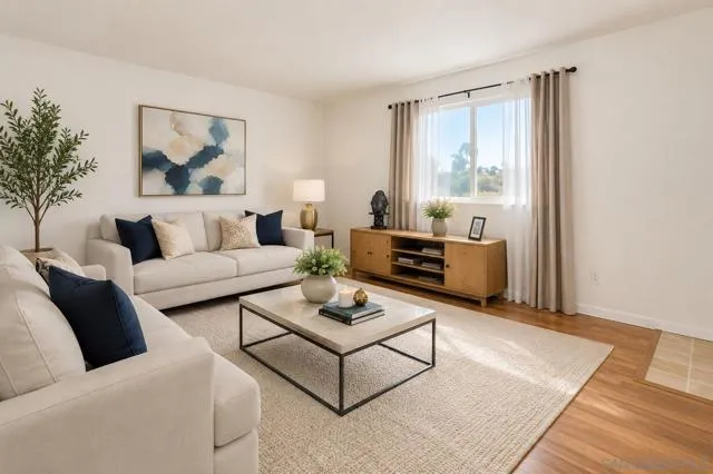 526 Calle Montecito, Oceanside, Active - Home for Sale