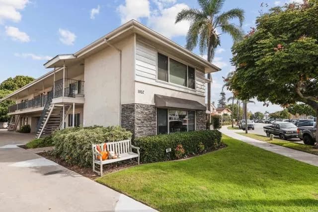 1052 Isabella Ave, Coronado, Active - Home for Sale