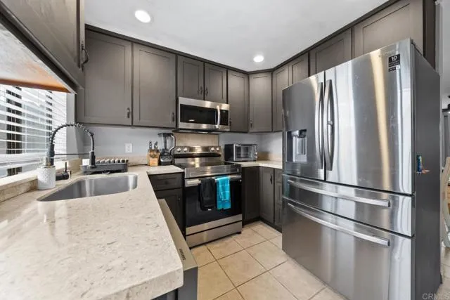 1604 Presioca St, Spring Valley, Active - Home for Sale