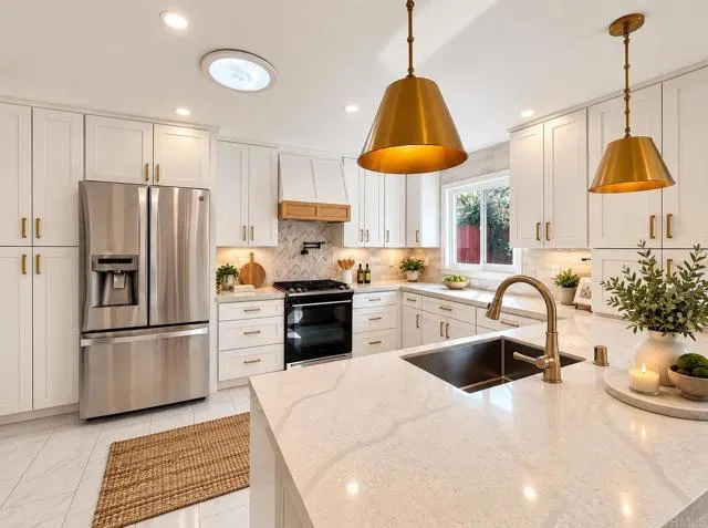 5911 Lake Murray Blvd, La Mesa, Active - Home for Sale