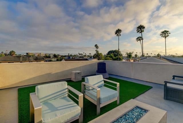 571 Delaware St, Imperial Beach, Active - Home for Sale