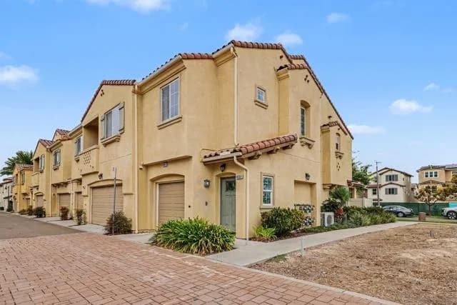 1450 Santa Diana Rd, Chula Vista, Active - Home for Sale