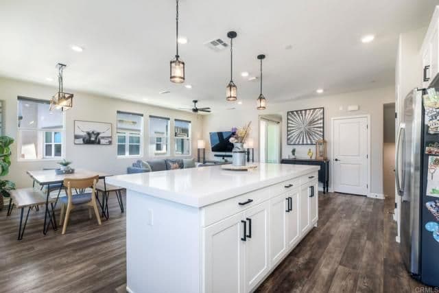 2510 Cheyne Way, Oceanside, Active - Home for Sale