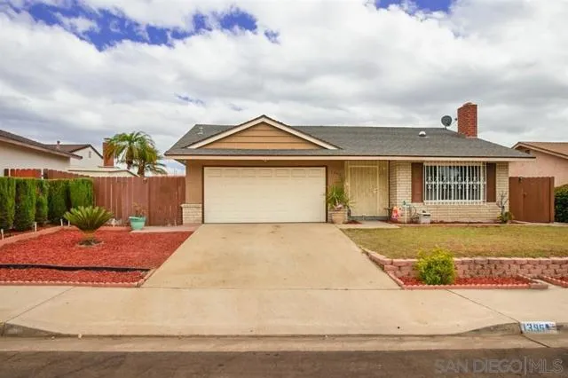 1395 Laurel Ave, Chula Vista, Active - Home for Sale