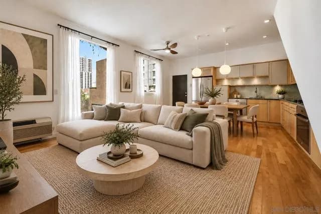 985 Island, San Diego, Active - Home for Sale