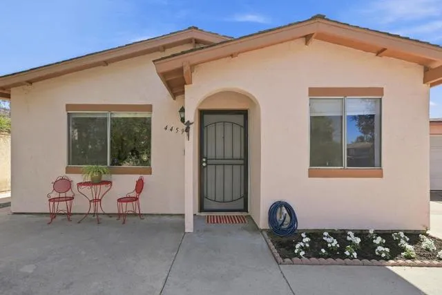 4459 Pala Rd, Oceanside, Active - Home for Sale