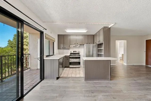 7835 Cowles Mountain Court, San Diego, Active - Home for Sale