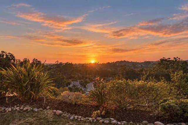 12666 Fairbrook Rd, San Diego, Active - Home for Sale