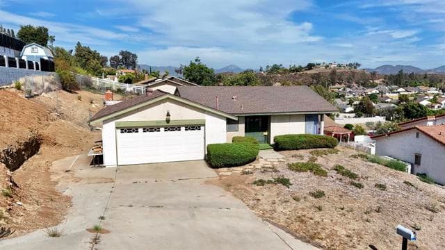 4033 Lorraine Ann Dr, La Mesa, Active - Home for Sale