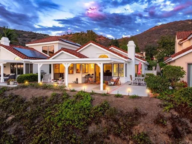 29114 Laurel Valley Dr, Vista, Active - Home for Sale