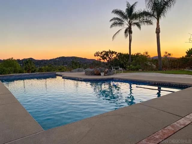 17233 Cloudcroft Dr, Poway, Active - Home for Sale