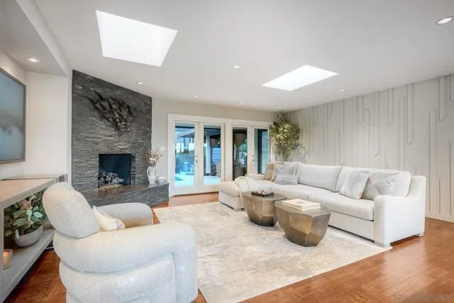 1616 Willow St, San Diego, Active - Home for Sale