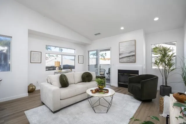 4360 Illinois St, San Diego, Active - Home for Sale