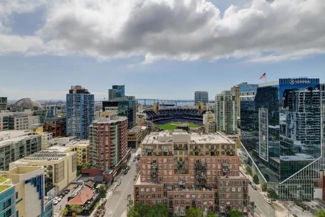 800 The Mark Ln, San Diego, Active - Home for Sale