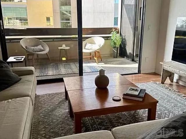 376 Center St, Chula Vista, Active - Home for Sale