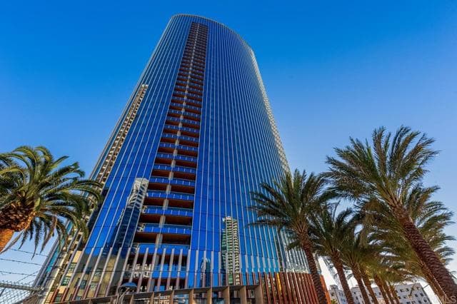 888 W E St, San Diego, Active - Home for Sale