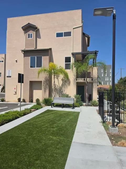 430 Creekside Circle, San Diego, Active - Home for Sale