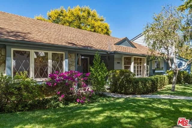 9801 Hillgreen Place, Beverly Hills, Active - Home for Sale
