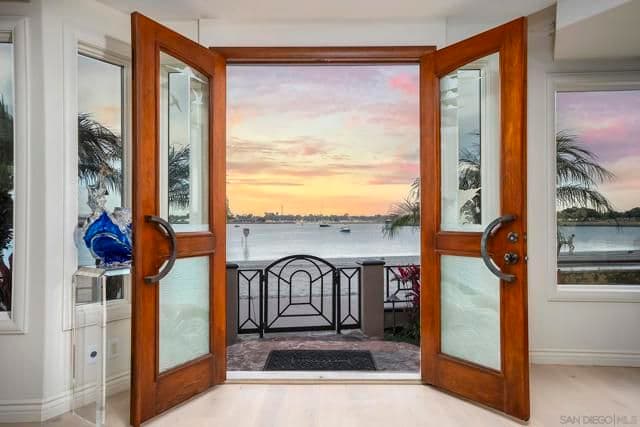 2741 Bayside Walk, San Diego, Active - Home for Sale