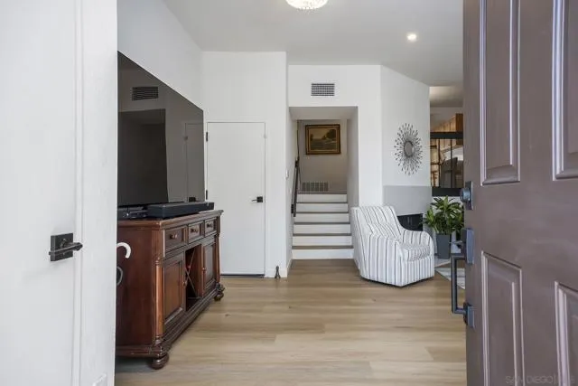 7426 Caminito Carloltta, San Diego, Active - Home for Sale
