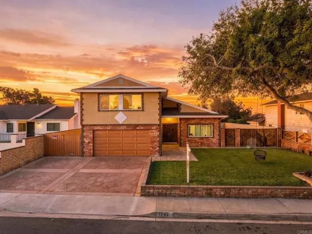 1268 Calle Candelero, Chula Vista, Active - Home for Sale