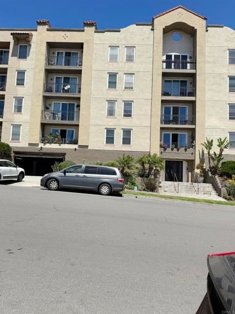 2445 Brant St, San Diego, Active - Home for Sale