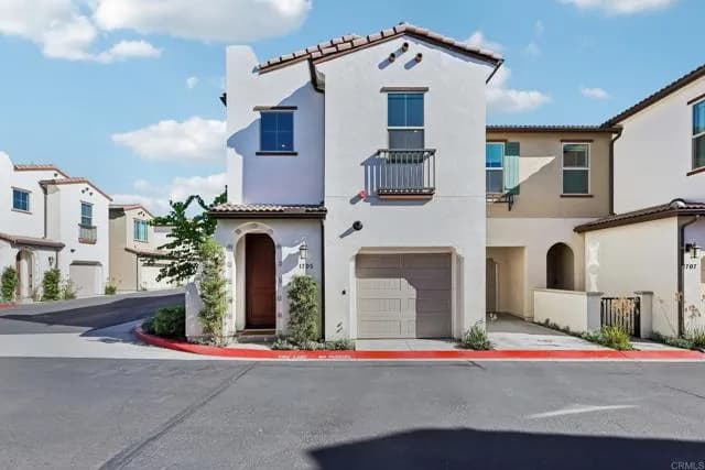 1705 Valley Oak Way, Oceanside, Active - Home for Sale