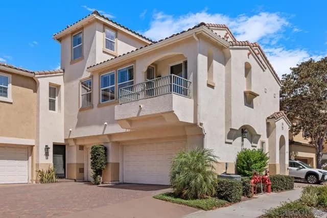3683 Jetty Pt, Carlsbad, Active - Home for Sale