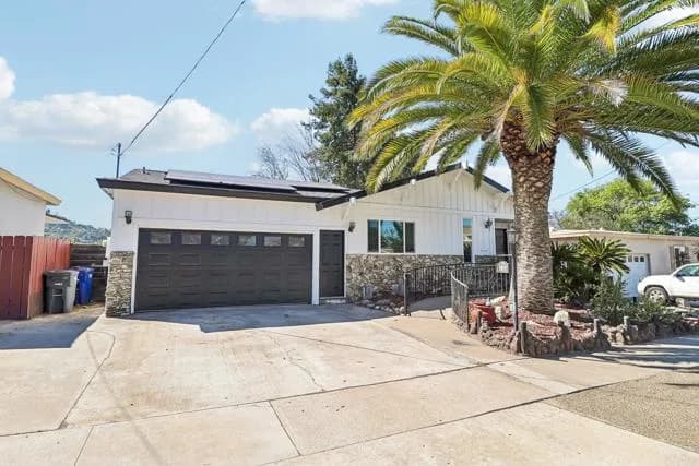 9535 Lakeview Dr, La Mesa, Active - Home for Sale
