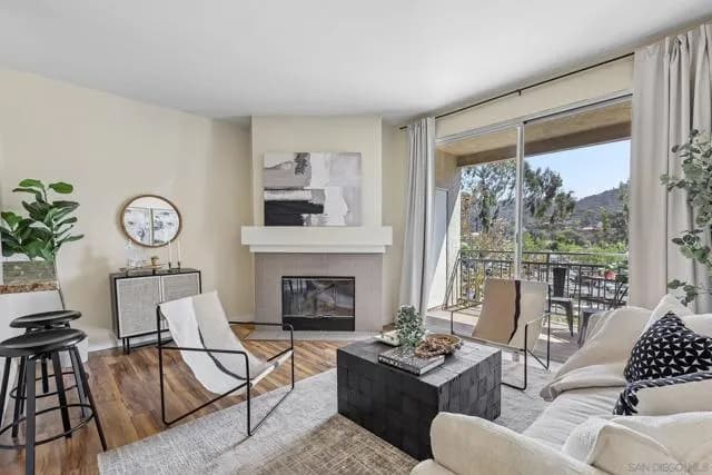 2020 Camino De La Reina, San Diego, Active - Home for Sale