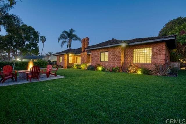 215 N Vulcan Ave, Encinitas, Active - Home for Sale