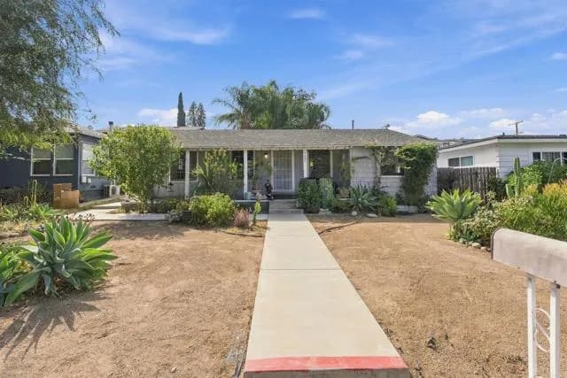 727 E 2nd Ave, Escondido, Active - Home for Sale