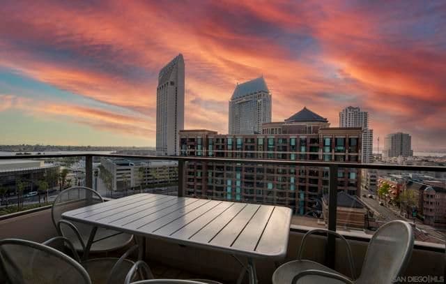 550 Front St, San Diego, Active - Home for Sale